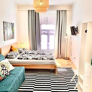 Charming - By Nahuen Apartment Graz