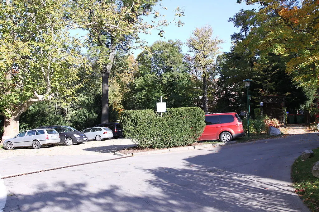 Seminarhotel Springer Schloessl Vienne 3*,